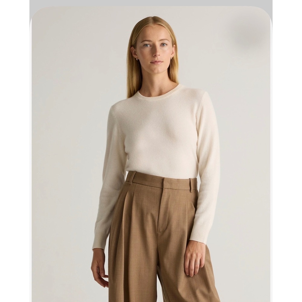 Quince Mongolian Cashmere Crewneck Sweater in Ivory, size XS